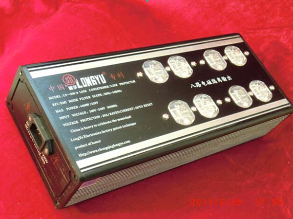 LY -200-8新版八孔电源净化插排